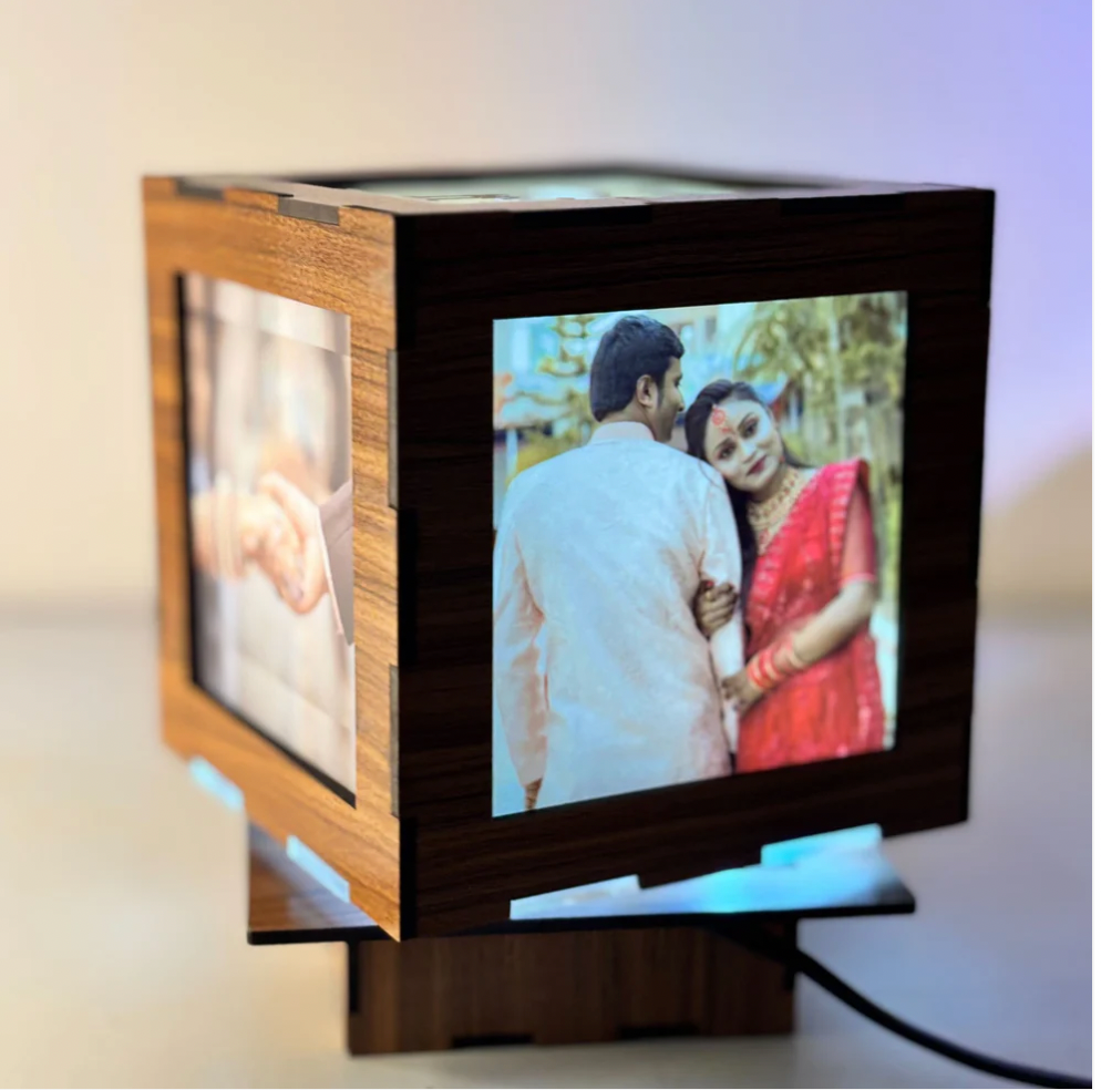 ROTATING PHOTO LAMP