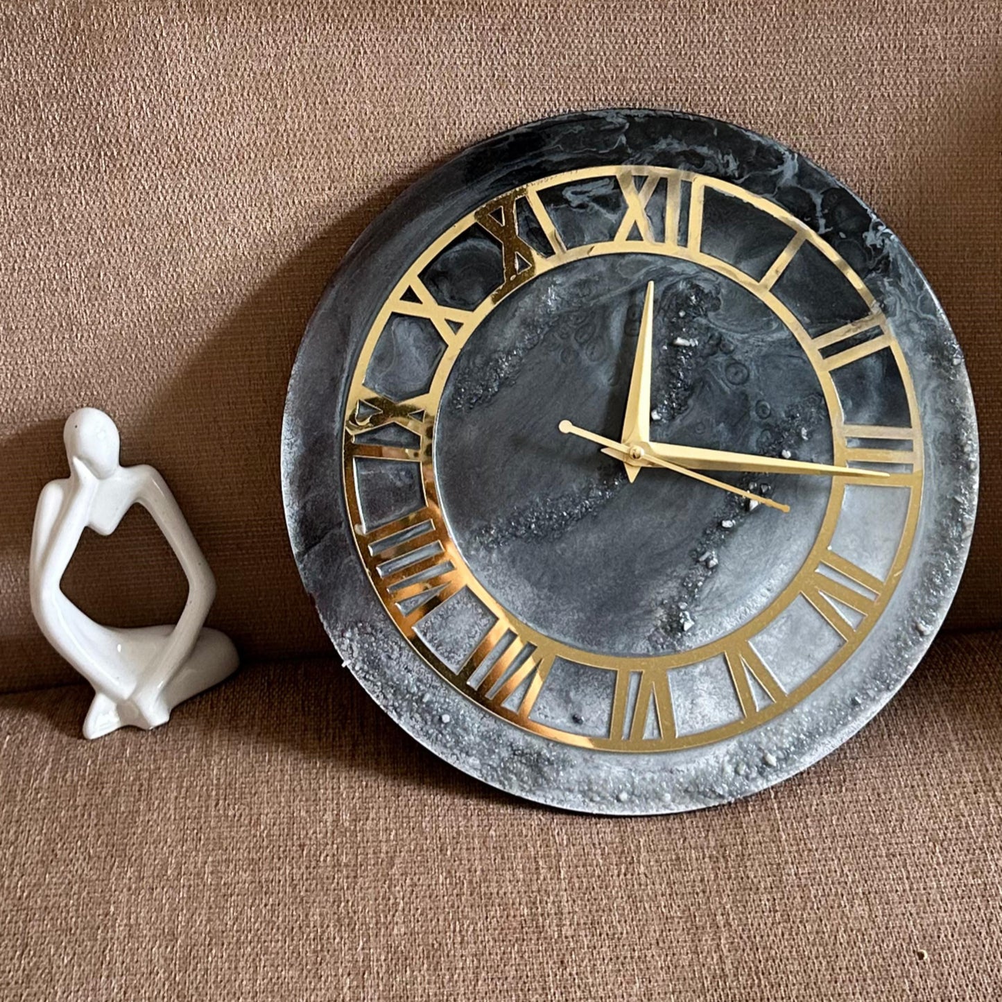 Resin Moon clock