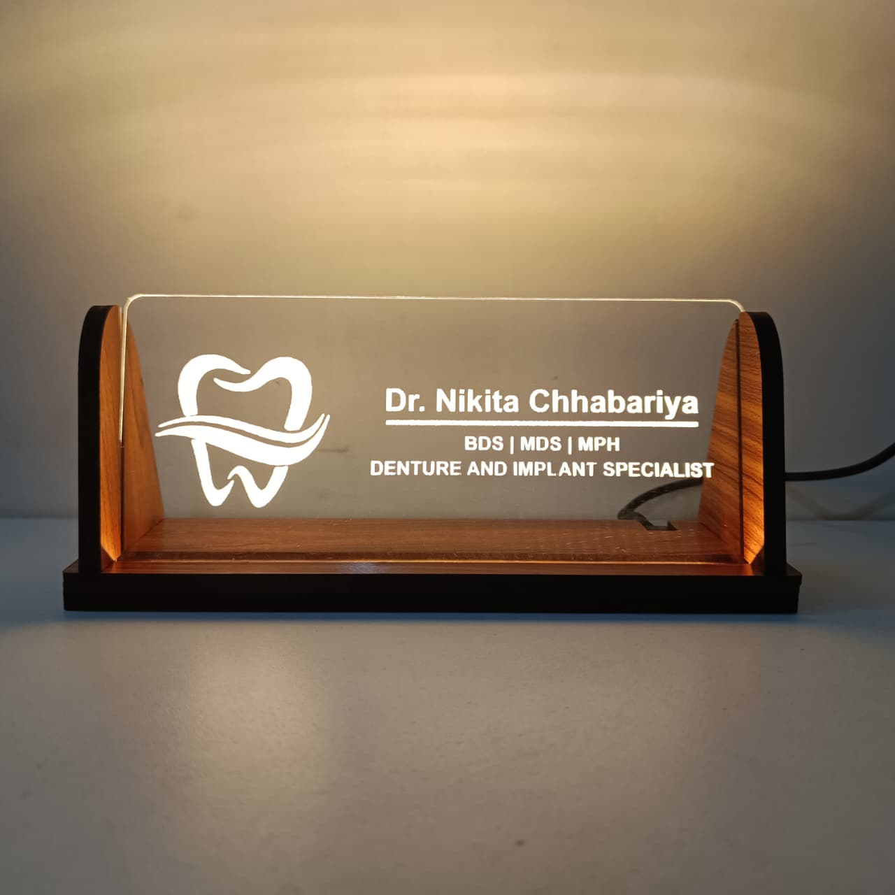 💝 DOCTOR ACRYLIC LED LAMP