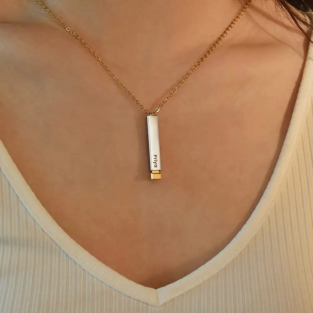 Customized double name metal pendant
