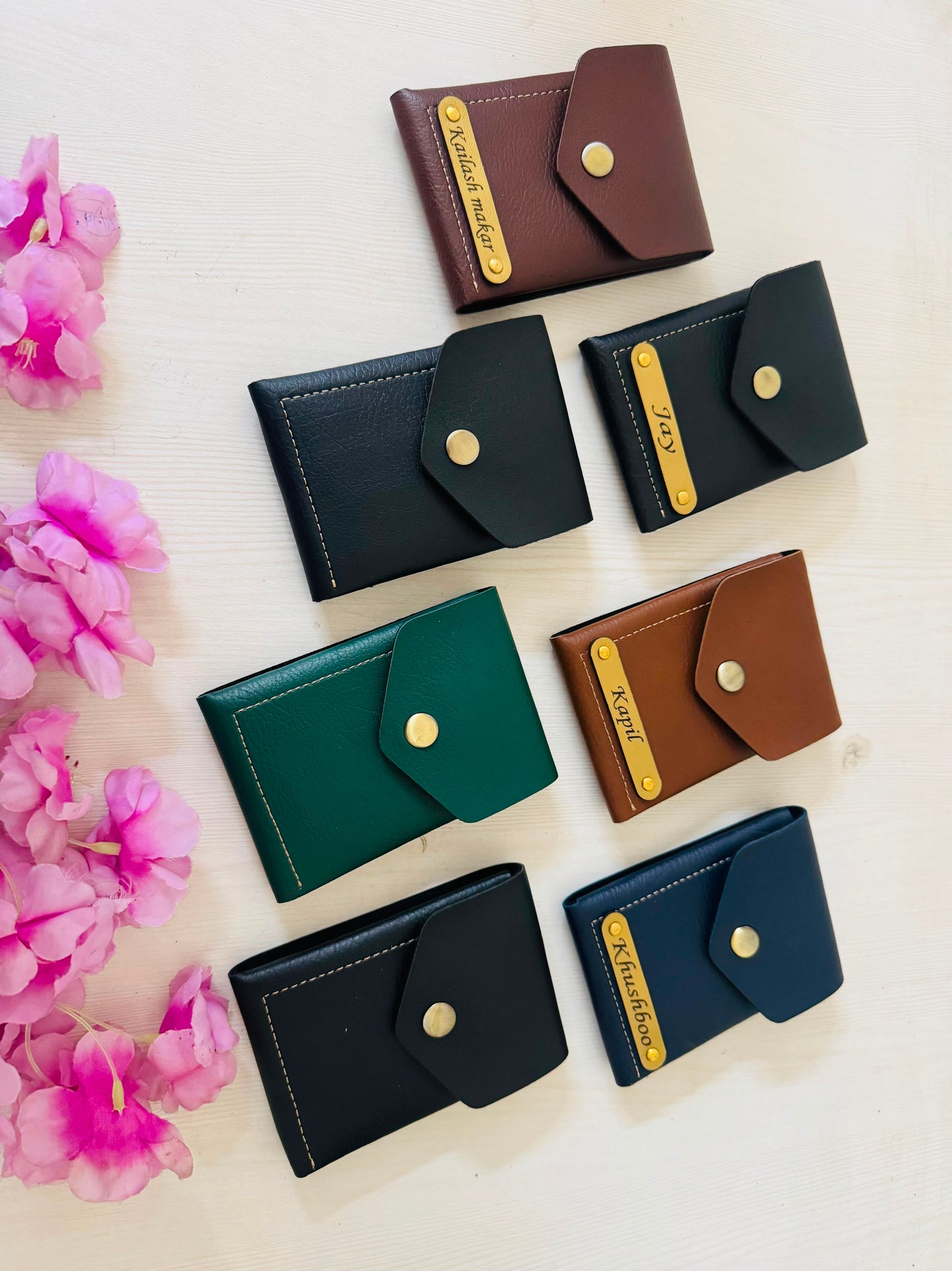 💼 Premium Flip Wallet – Compact Style, Maximum Convenience!